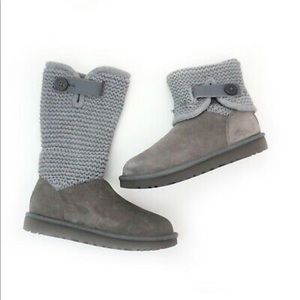 UGG grey